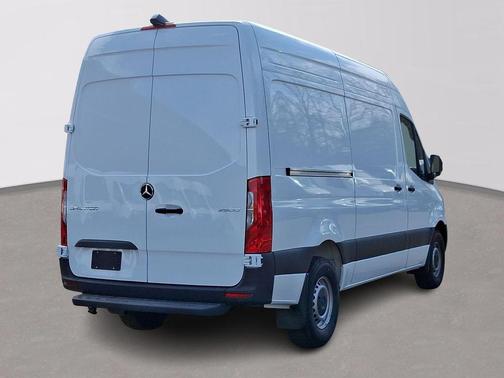 2025 Mercedes-Benz Sprinter 2500 Standard Roof