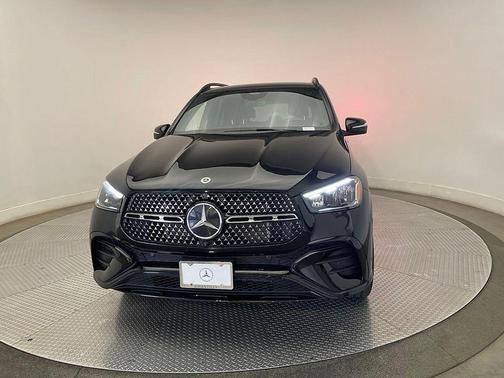 Black 2026 Mercedes-Benz GLE 450 4MATIC