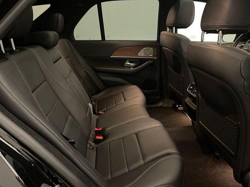 Black 2026 Mercedes-Benz GLE 450 4MATIC