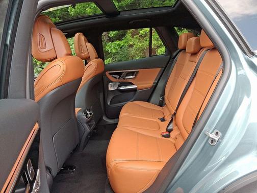 2025 Mercedes-Benz GLC 350e Base 4MATIC
