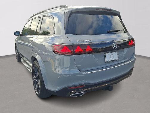Alpine Gray 2027 Mercedes-Benz GLS 450