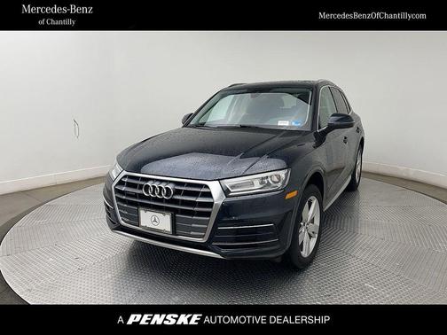 Moonlight Blue Metallic 2019 Audi Q5 2.0T Premium