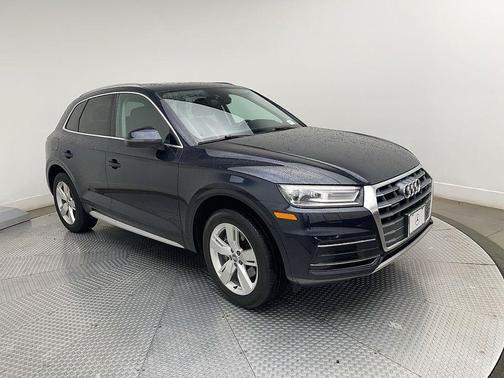 Moonlight Blue Metallic 2019 Audi Q5 2.0T Premium