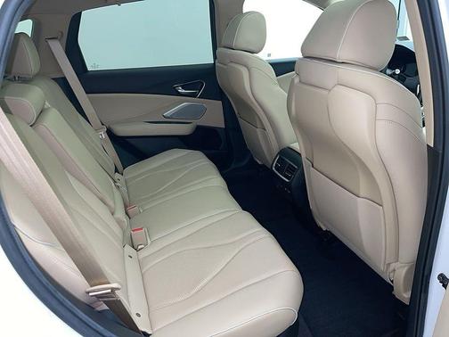 Platinum White Pearl 2024 Acura RDX Advance Package