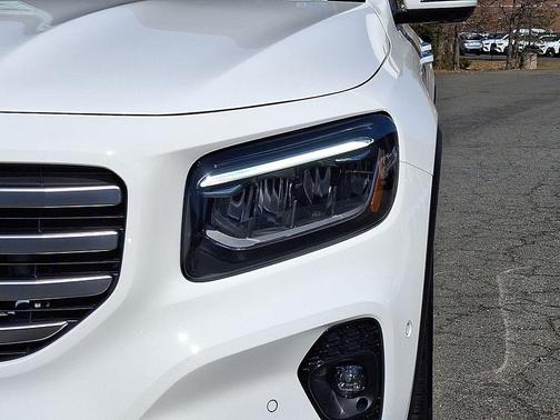 Polar White 2026 Mercedes-Benz GLB 250 Base 4MATIC