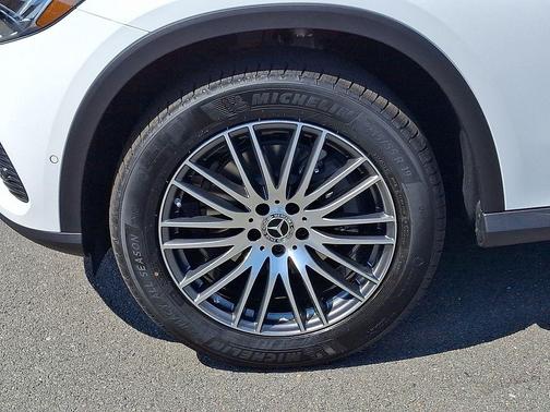 2025 Mercedes-Benz GLC 300 Base 4MATIC