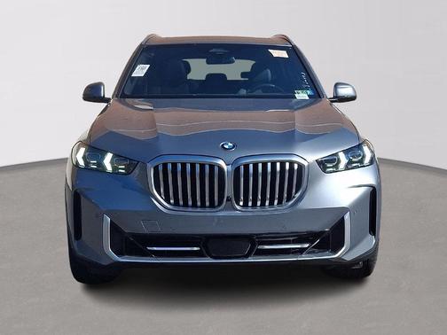 Gray Metallic 2026 BMW X5 xDrive40i