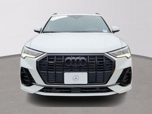 2023 Audi Q3 45 S line Premium