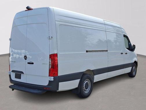 2026 Mercedes-Benz Sprinter 2500 High Roof