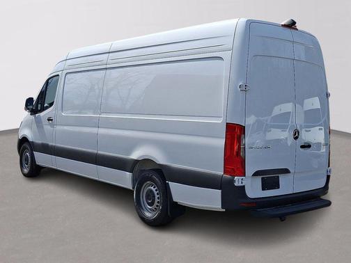 2026 Mercedes-Benz Sprinter 2500 High Roof