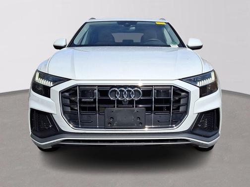 2020 Audi Q8 55 Premium Plus