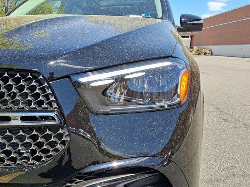 Obsidian Black Metallic 2026 Mercedes-Benz GLE 450 4MATIC