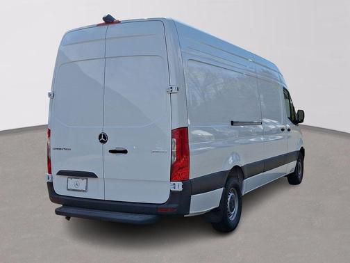 2025 Mercedes-Benz Sprinter 2500 High Roof