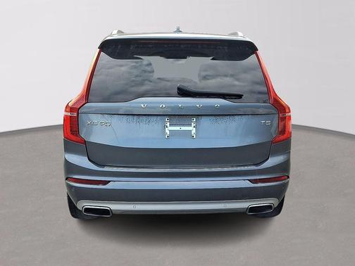 2020 Volvo XC90 T5 Momentum 7 Passenger