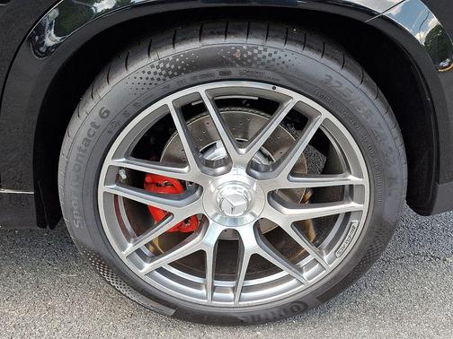 Obsidian Black Metallic 2026 Mercedes-Benz AMG GLE 63 S