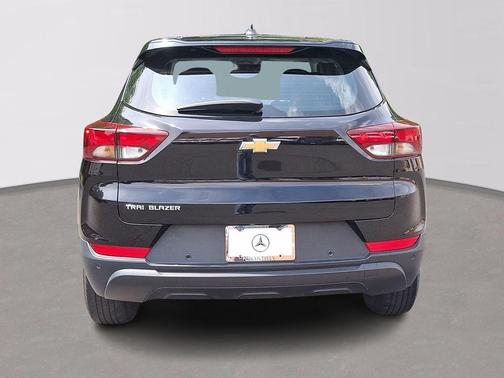 Black Metallic 2021 Chevrolet Trailblazer LS