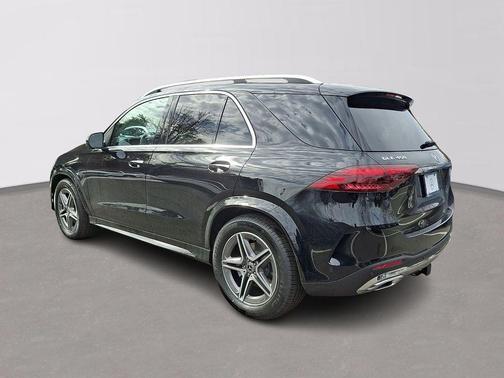 Black 2026 Mercedes-Benz GLE 450 4MATIC