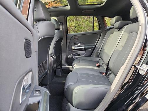 2026 Mercedes-Benz GLA 250 Base 4MATIC