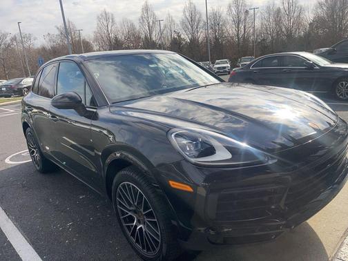 2021 Porsche Cayenne Base