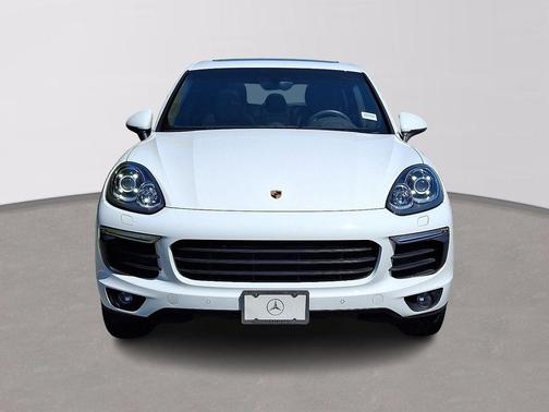 2017 Porsche Cayenne Base