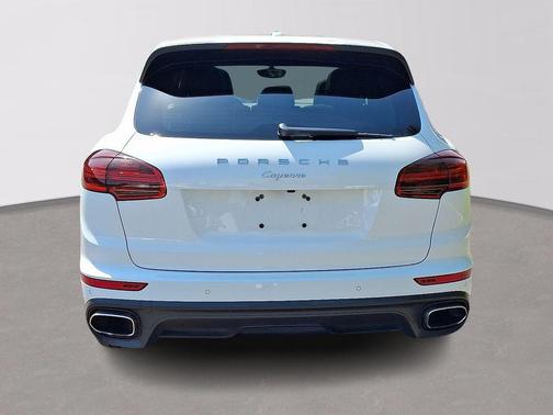 2017 Porsche Cayenne Base