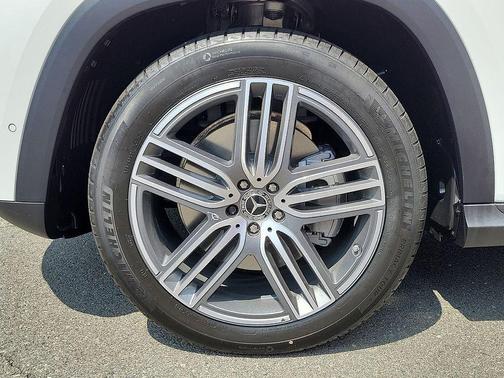 2025 Mercedes-Benz GLC 300 Base 4MATIC