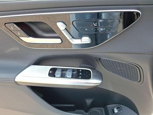 2025 Mercedes-Benz GLC 300 Base 4MATIC