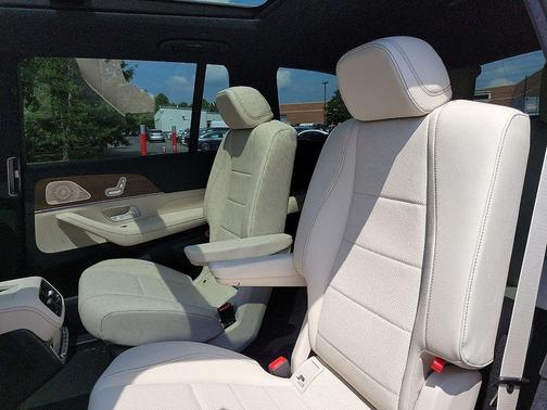 2025 Mercedes-Benz GLC 300 Base 4MATIC