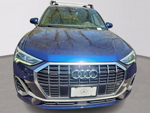 Navarra Blue Metallic 2022 Audi Q3 45 S line Premium
