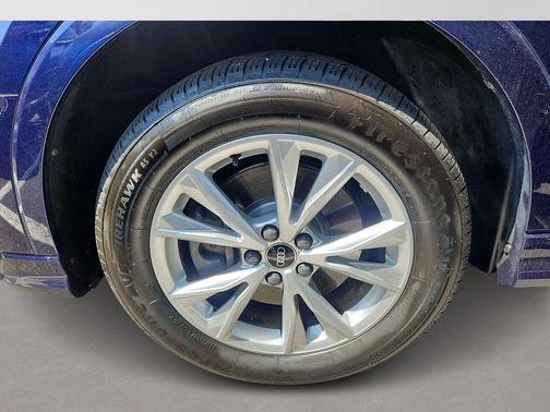 Navarra Blue Metallic 2022 Audi Q3 45 S line Premium