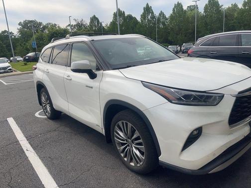 2020 Toyota Highlander Hybrid Platinum