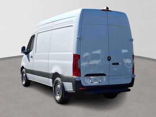 2025 Mercedes-Benz Sprinter 2500 Standard Roof