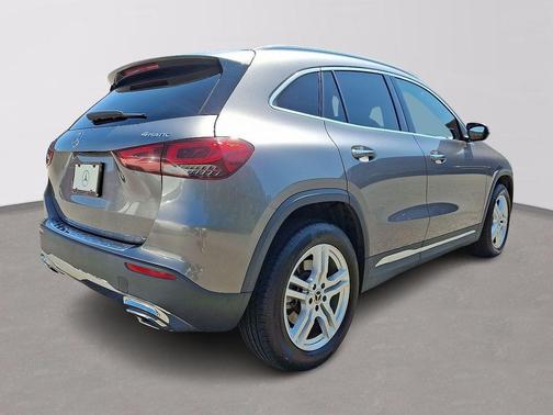 Gray 2021 Mercedes-Benz GLA 250 Base 4MATIC