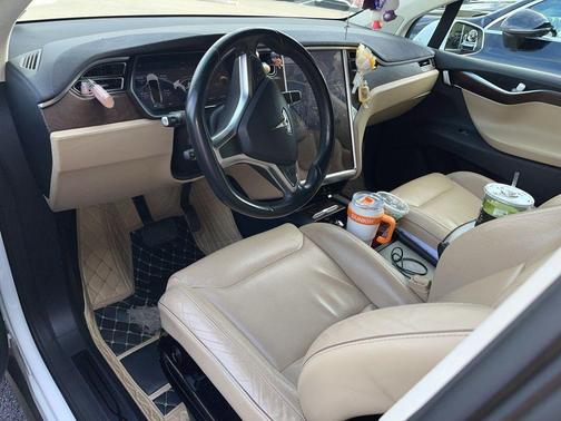 2016 Tesla Model X 60D