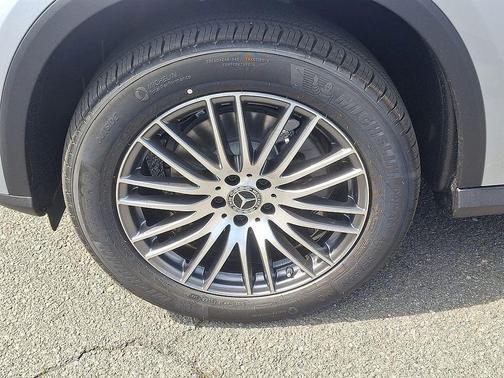 2025 Mercedes-Benz GLC 300 4MATIC Coupe