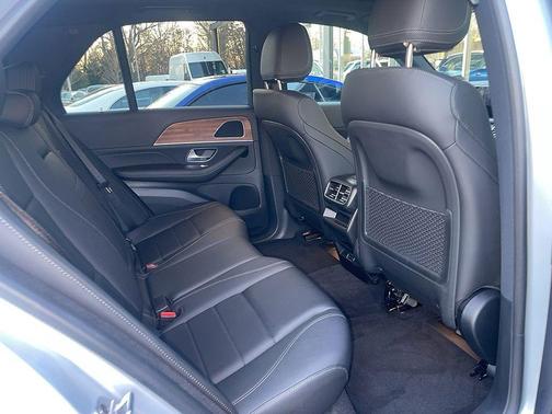 2025 Mercedes-Benz GLE 450 4MATIC