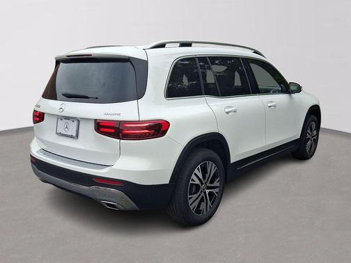 2026 Mercedes-Benz GLB 250 Base 4MATIC