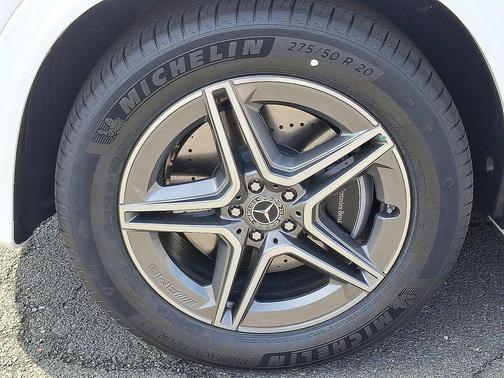 Polar White 2026 Mercedes-Benz GLE 450 4MATIC