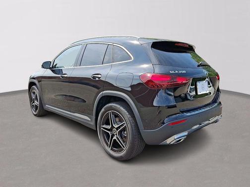 Midnight Black 2026 Mercedes-Benz GLA 250 Base 4MATIC