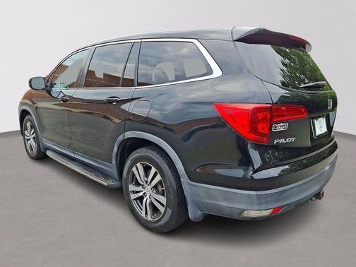 Crystal Black Pearl 2016 Honda Pilot EX-L