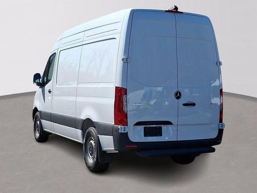 2025 Mercedes-Benz Sprinter 2500 Standard Roof