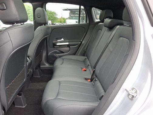 2026 Mercedes-Benz GLA 250 Base 4MATIC