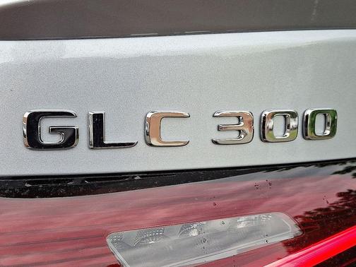 Cirrus Silver Metallic 2026 Mercedes-Benz GLC 300 Base 4MATIC