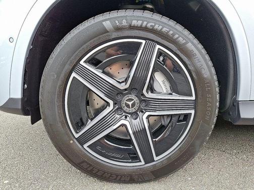 Cirrus Silver Metallic 2026 Mercedes-Benz GLC 300 Base 4MATIC