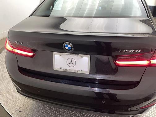 Black Sapphire Metallic 2020 BMW 330 i xDrive