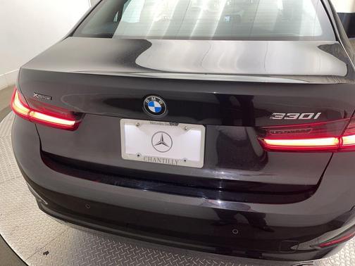 Black Sapphire Metallic 2020 BMW 330 i xDrive