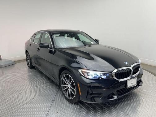 Black Sapphire Metallic 2020 BMW 330 i xDrive