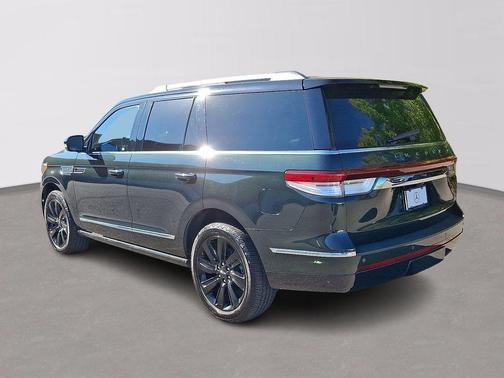 2022 Lincoln Navigator Black Label