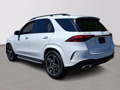 Moonlight White 2026 Mercedes-Benz GLE 450 4MATIC
