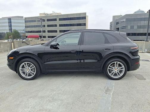 2023 Porsche Cayenne S